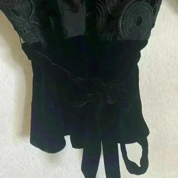 Vivienne Tam Regencycore Silk Blend Black Velvet Appliqué Tie Waist Top Size S - Picture 5 of 15